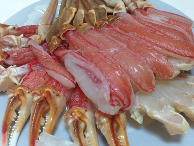 解凍済みのズワイガニ